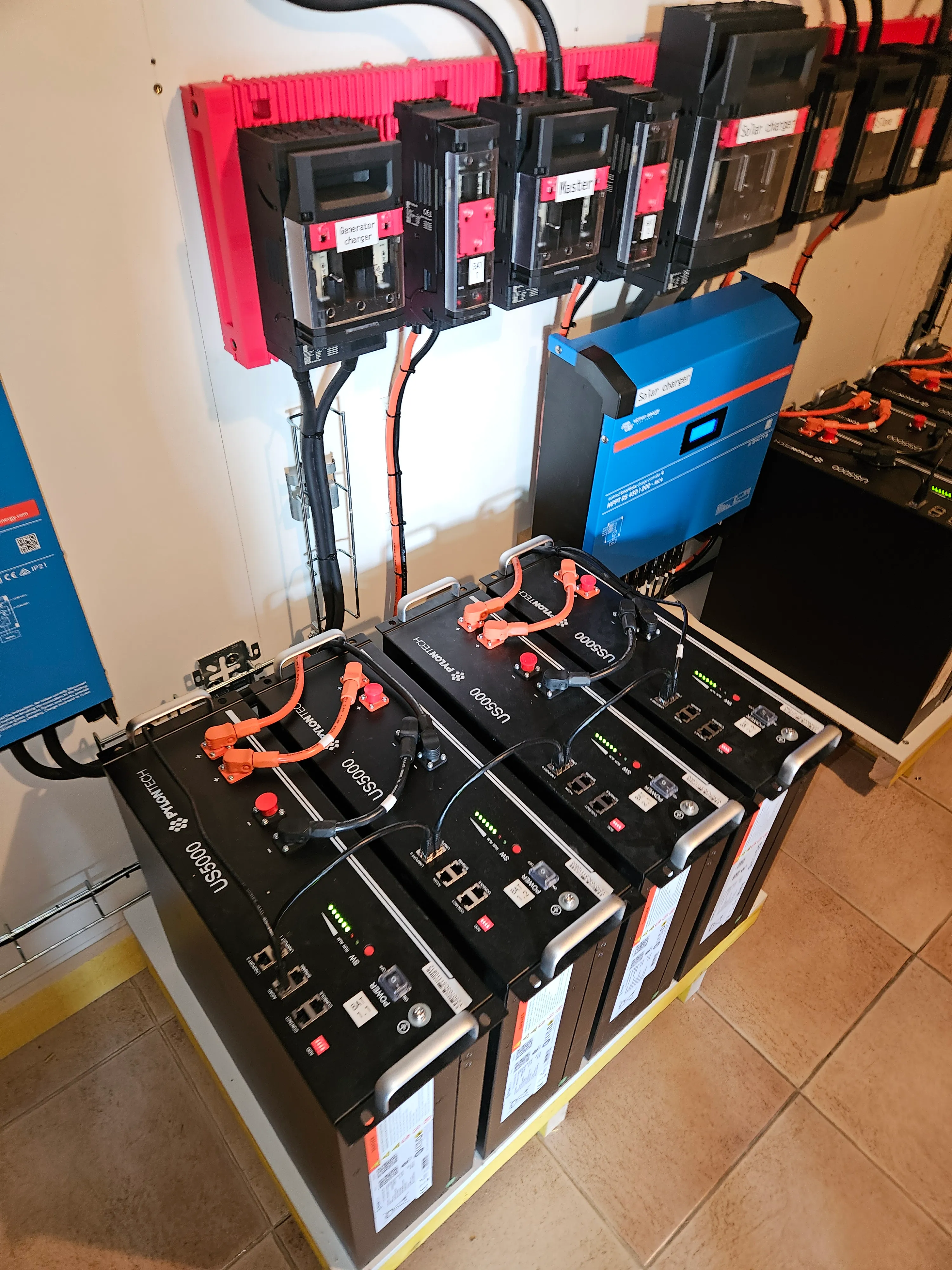Batteries lithium Pylontech et leurs protections